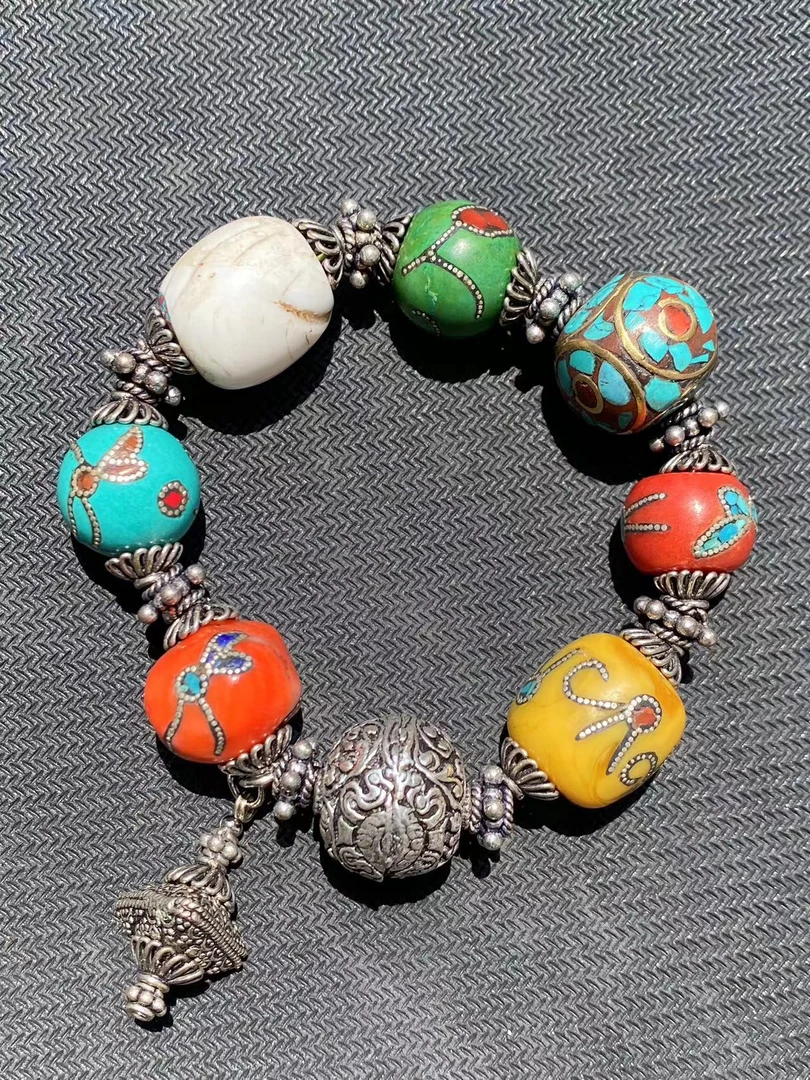 海外手工补丁珠手串有差异