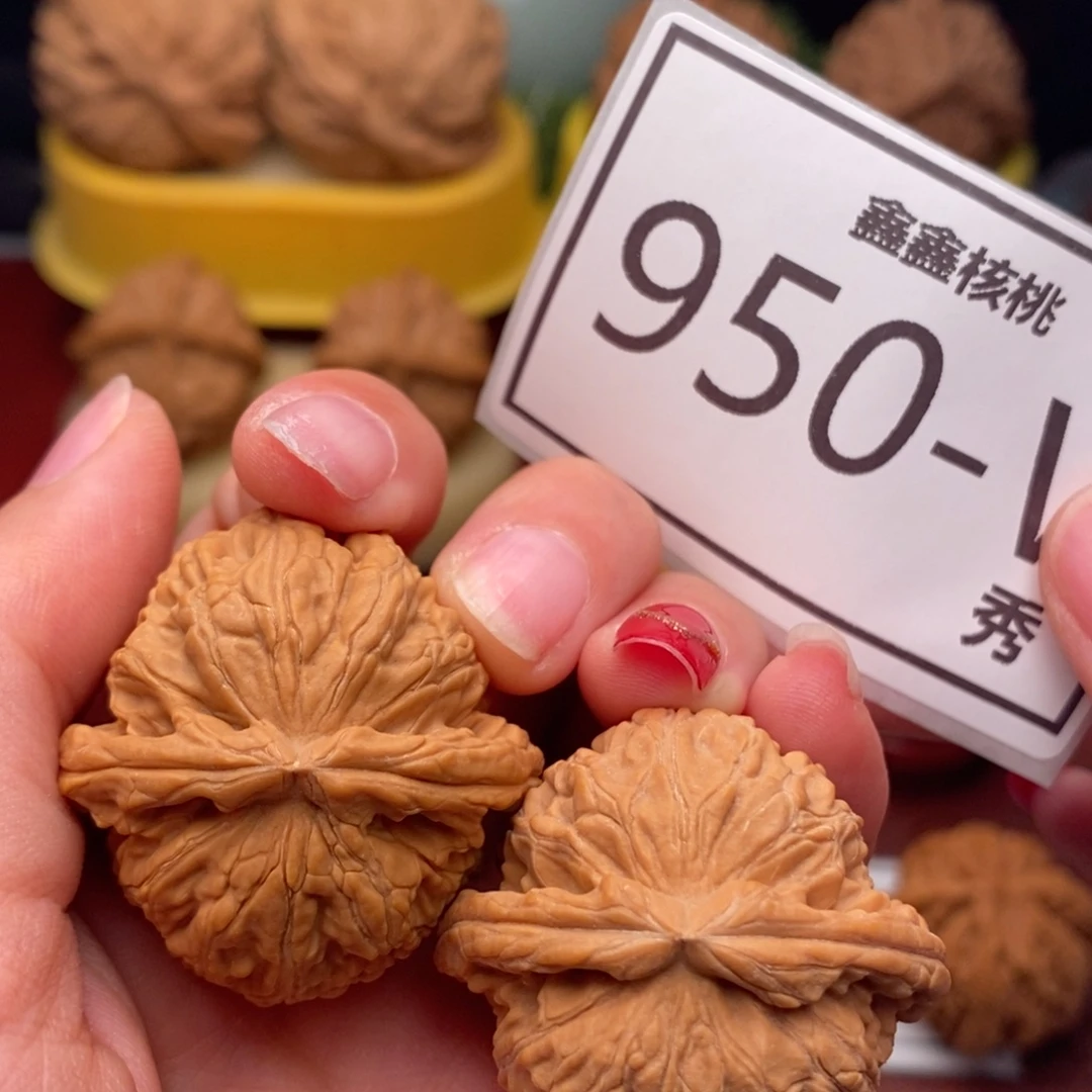 把件桃核白狮子36……