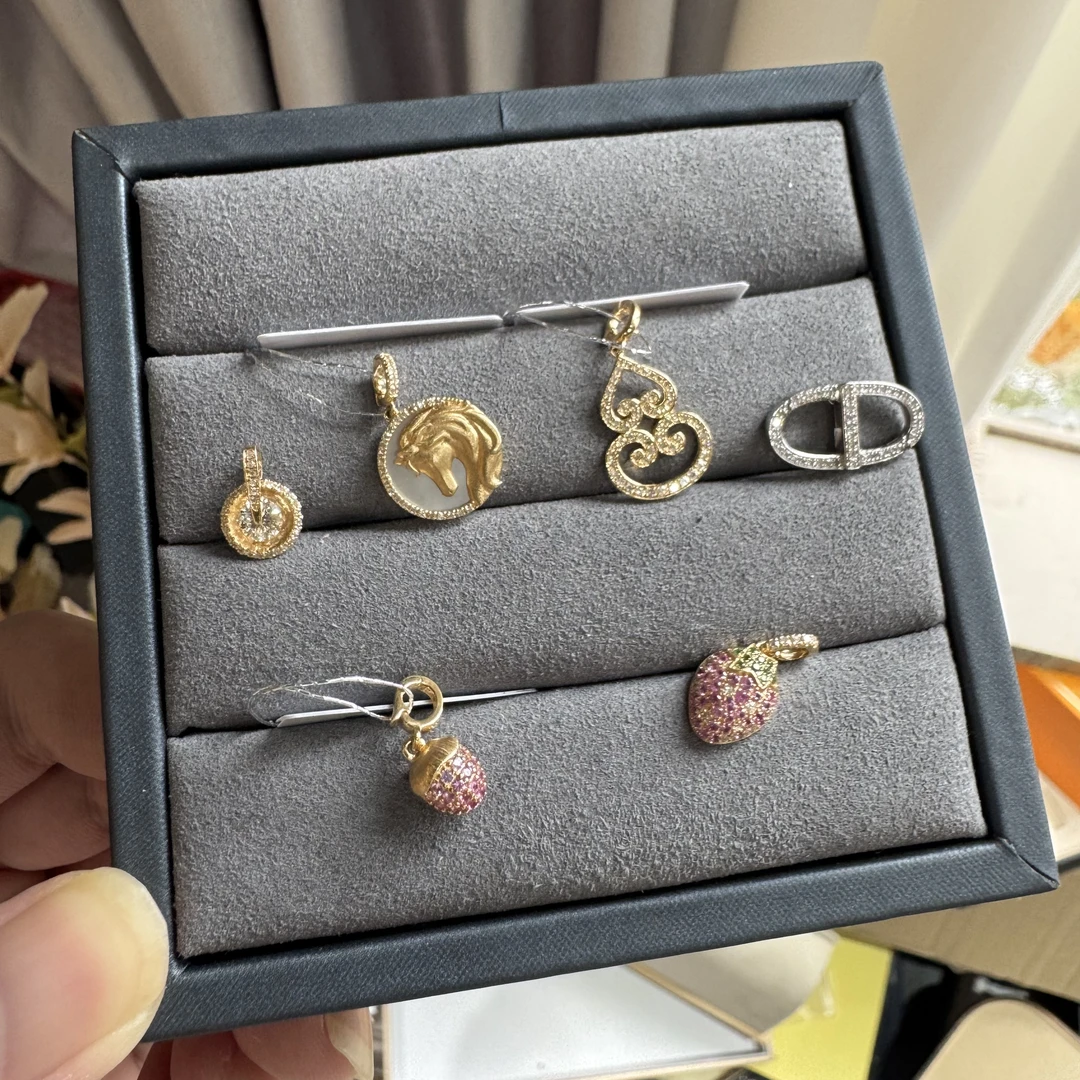 【一菲臻选】钻石吊坠-18K金-TJ014-多样性发其一|BZS5