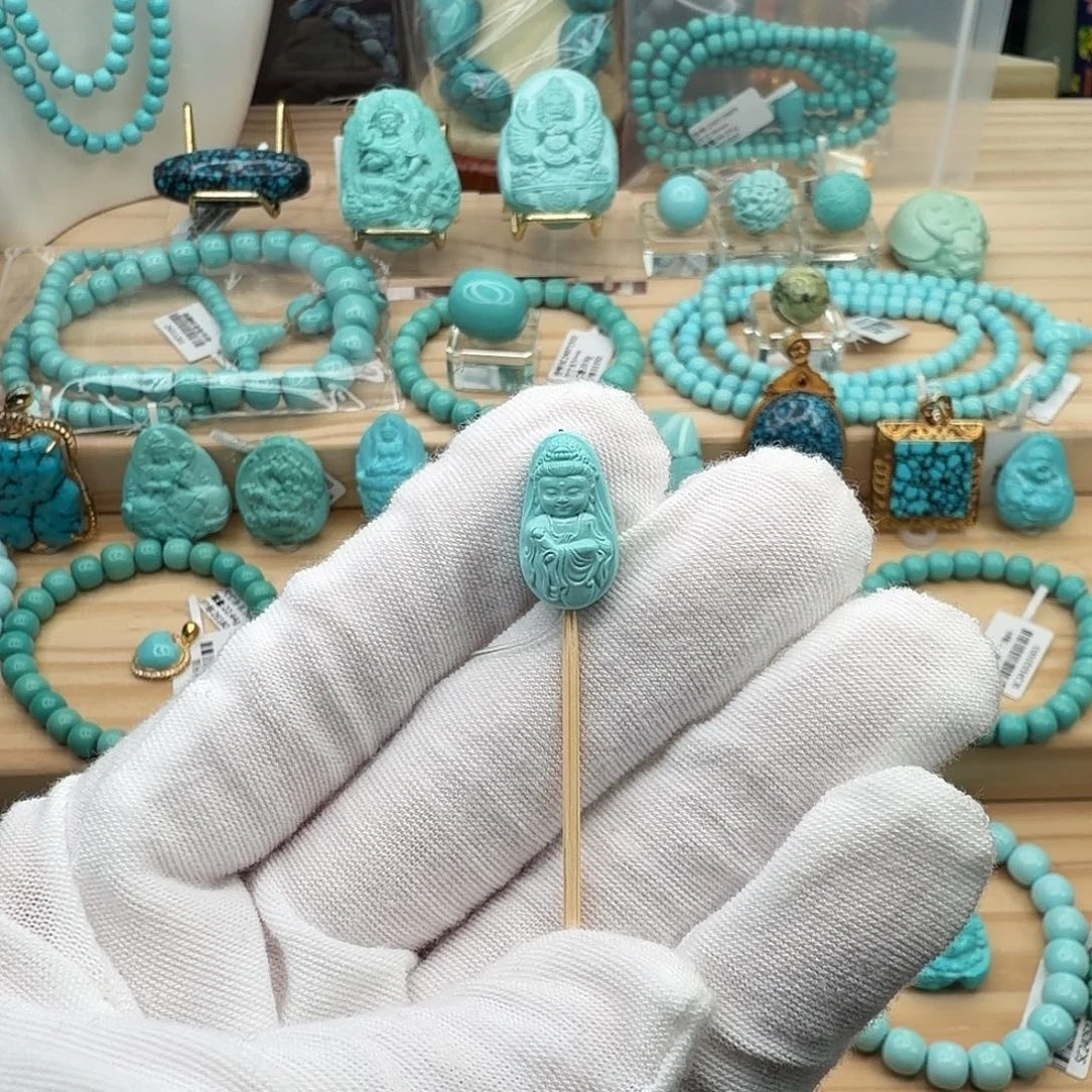 绿松石未镶嵌珠宝奇石