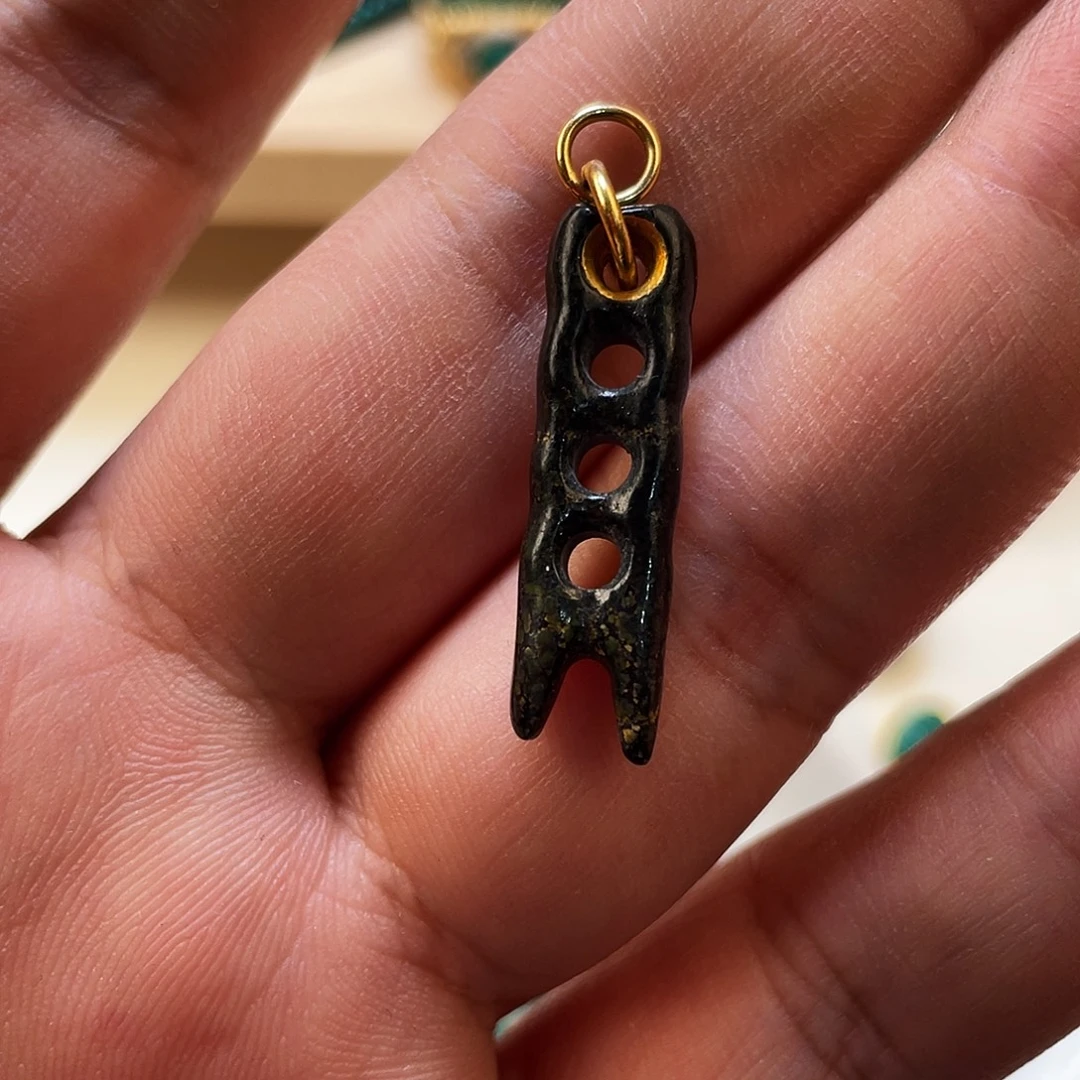 绿松石未镶嵌原矿绿松石