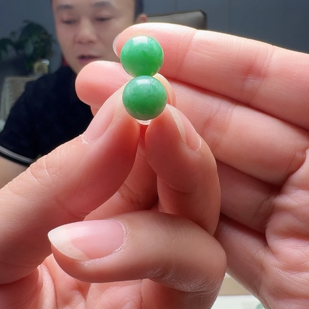 翡翠18K金镶嵌耳饰天然