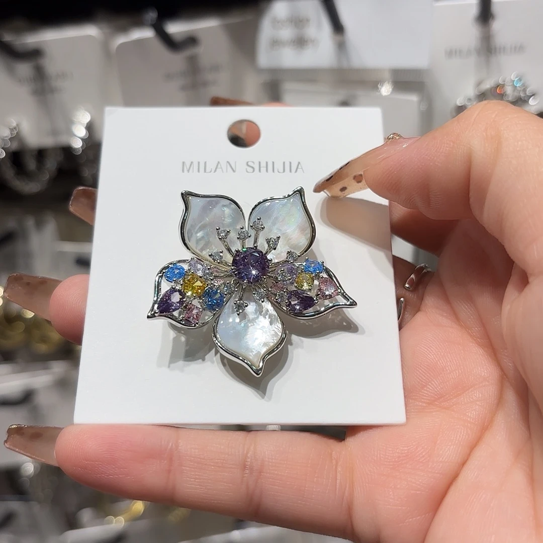 铜合金合金胸针也