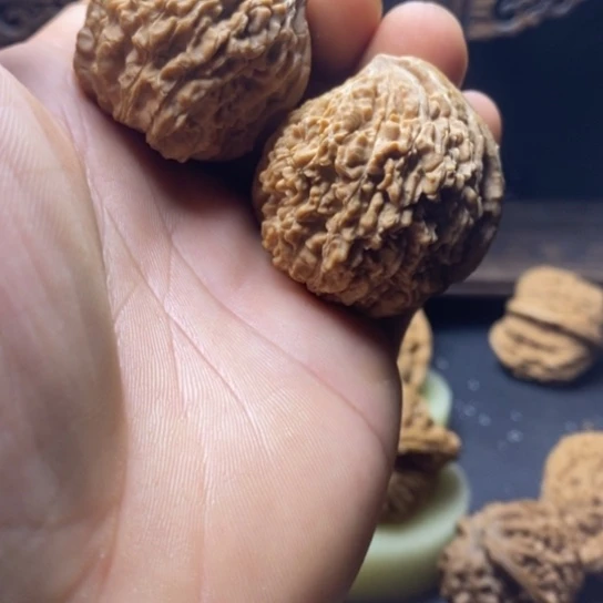 文玩核桃全品半壁38