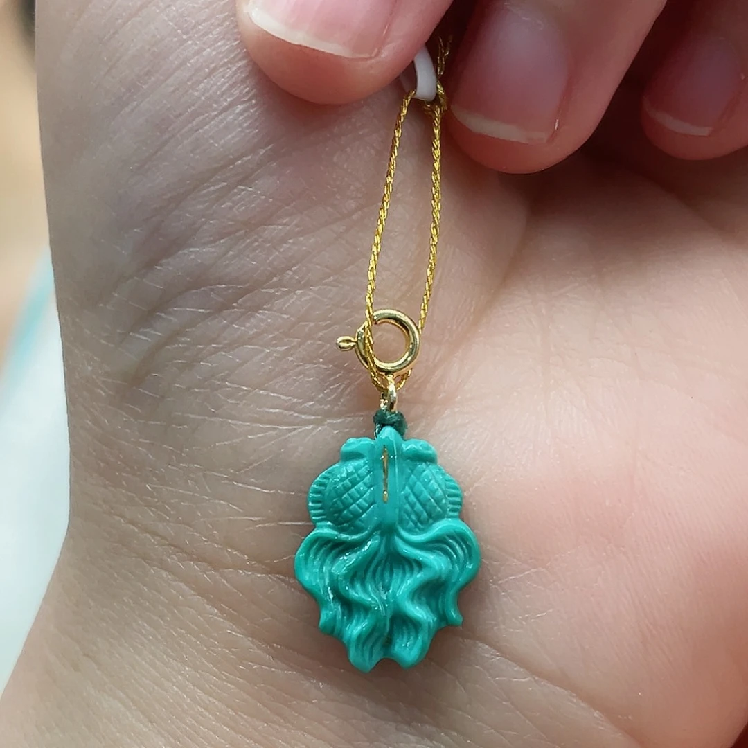 绿松石颈饰未镶嵌