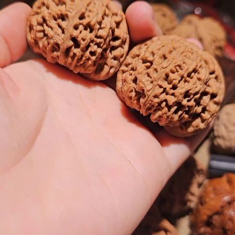 8***牛文玩核桃吊坠44南疆