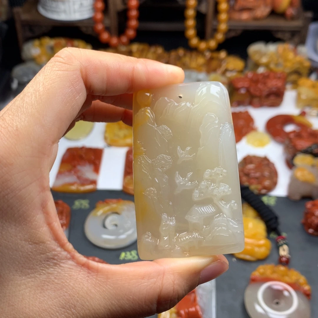 石英质玉（黄龙玉）挂件未镶嵌