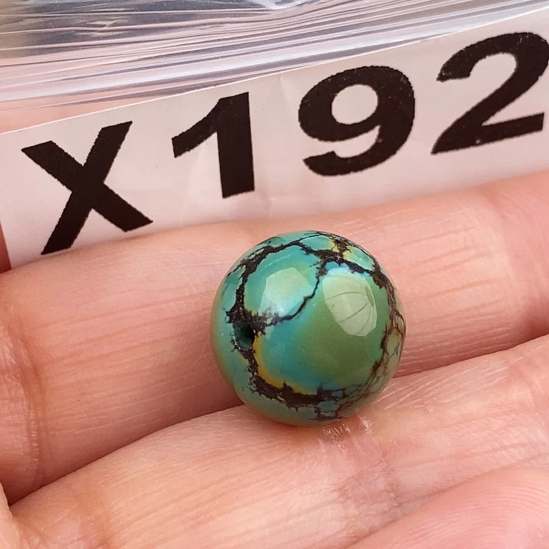 绿松石未镶嵌原矿