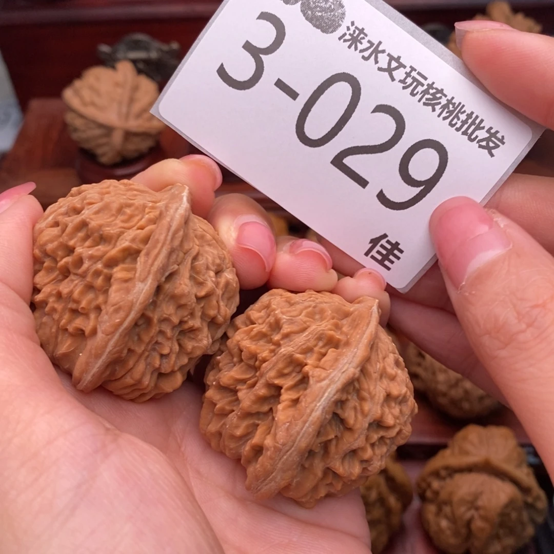 文玩核桃把件42四座楼