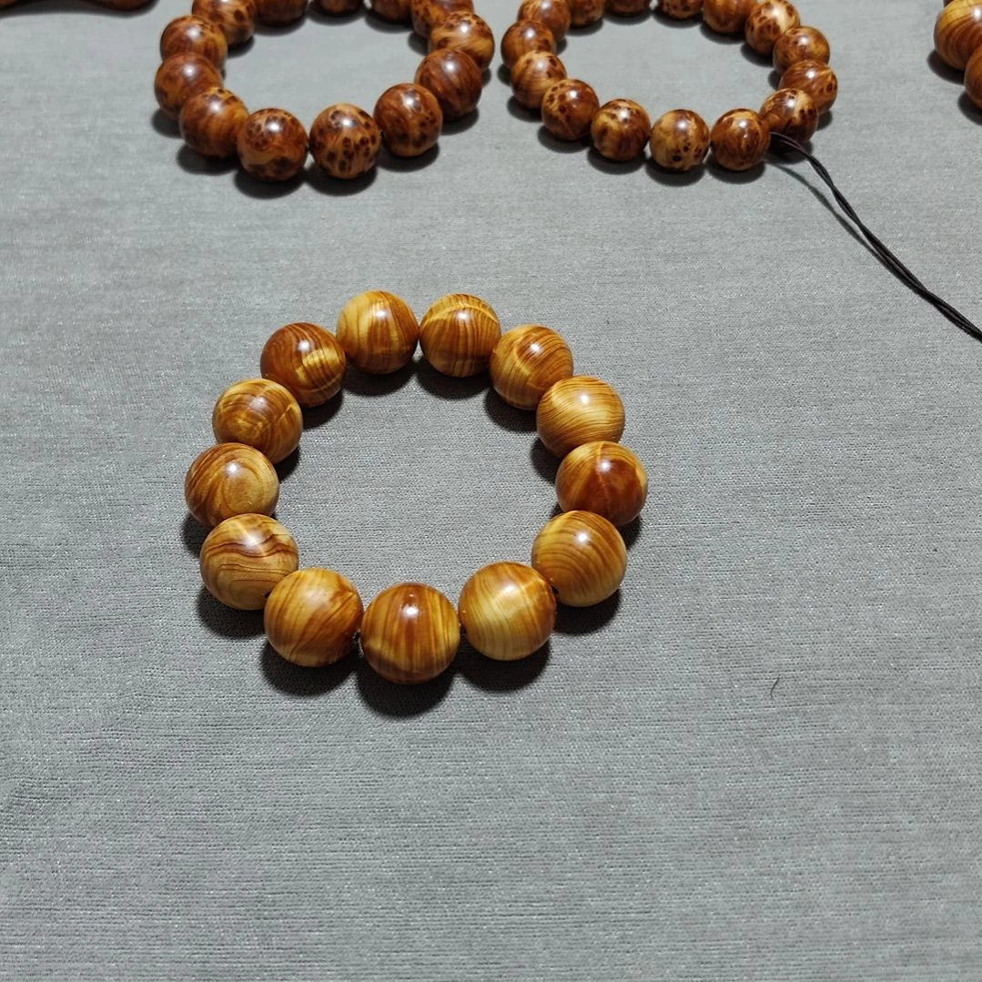 特***)1.8龙胆闪电太行崖柏