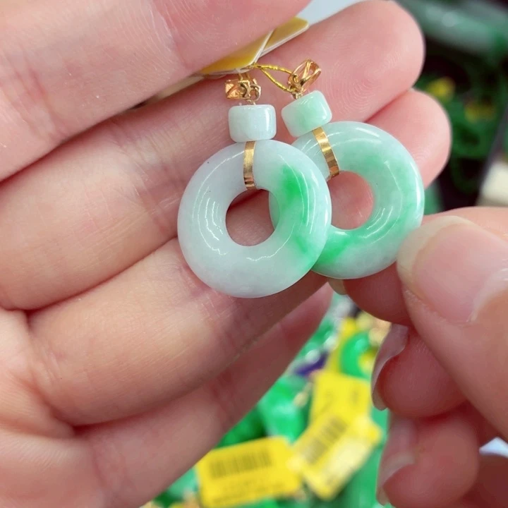 翡翠18K金镶嵌吊坠(不含链)多样性发货选一