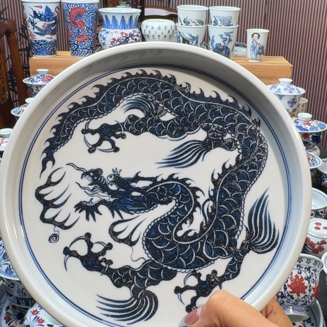 微瑕龙纹柴窑壶承