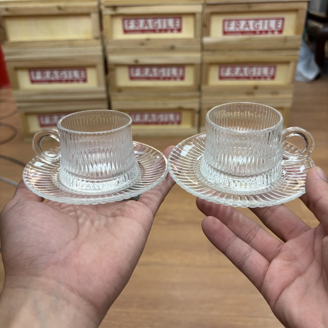 【闪购商品】竖条纹高硼硅加厚玻璃咖啡杯（带底托）