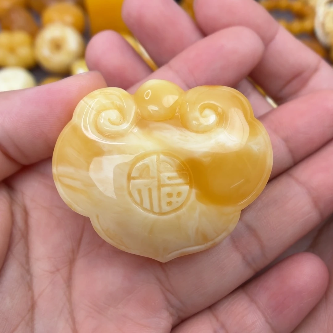 裸石蜜蜡未镶嵌如意锁