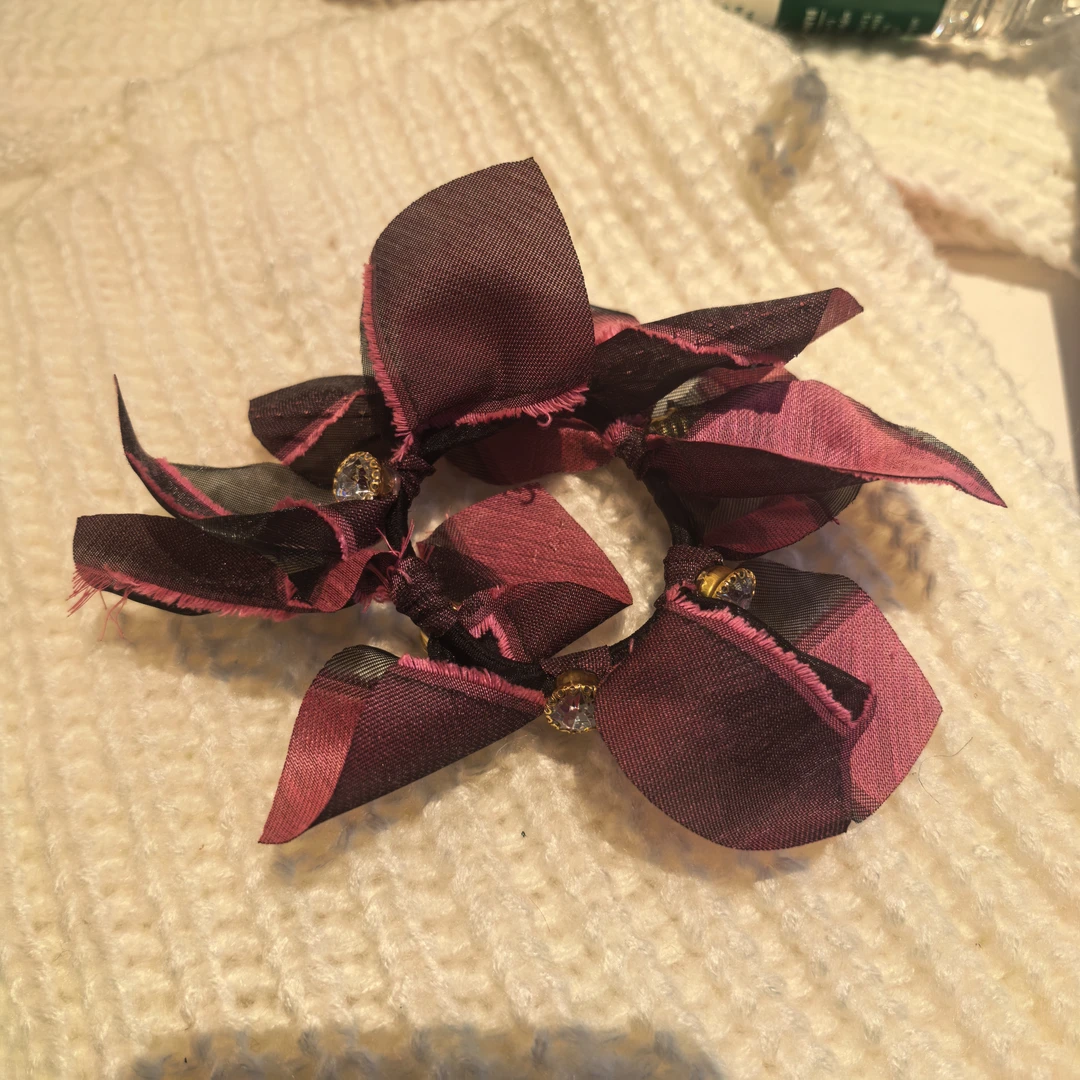 D277玫粉色格子多个蝴蝶结泡菜款发绳