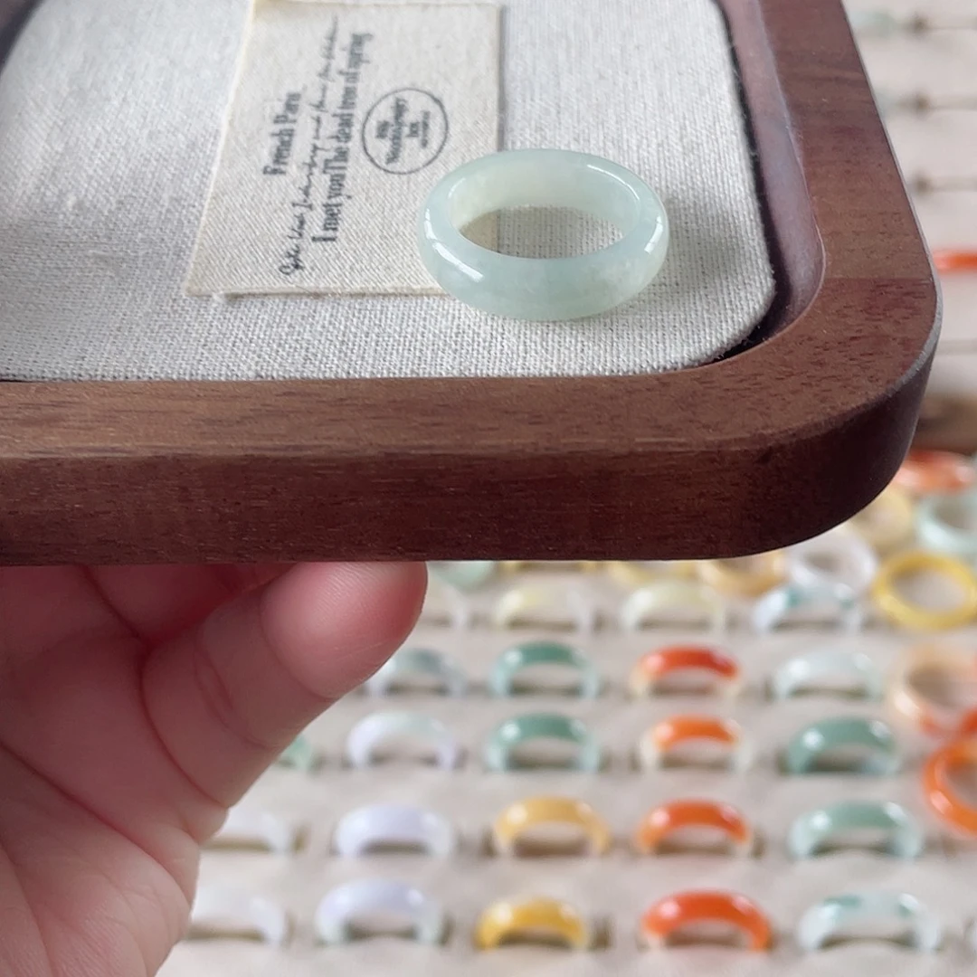 翡翠戒指未镶嵌3号  港码   17福利