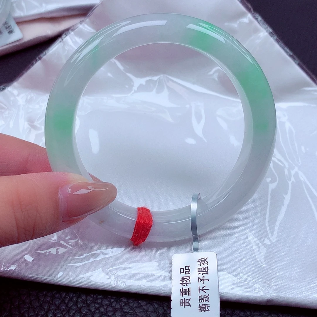 大***藤翡翠手镯未镶嵌天然缅甸翡翠A货玉手镯