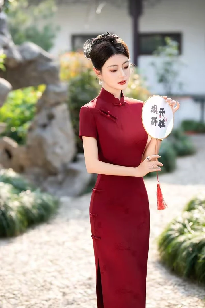 【出彩】中国风红色气质时尚修身高端复古苏州旗袍A30