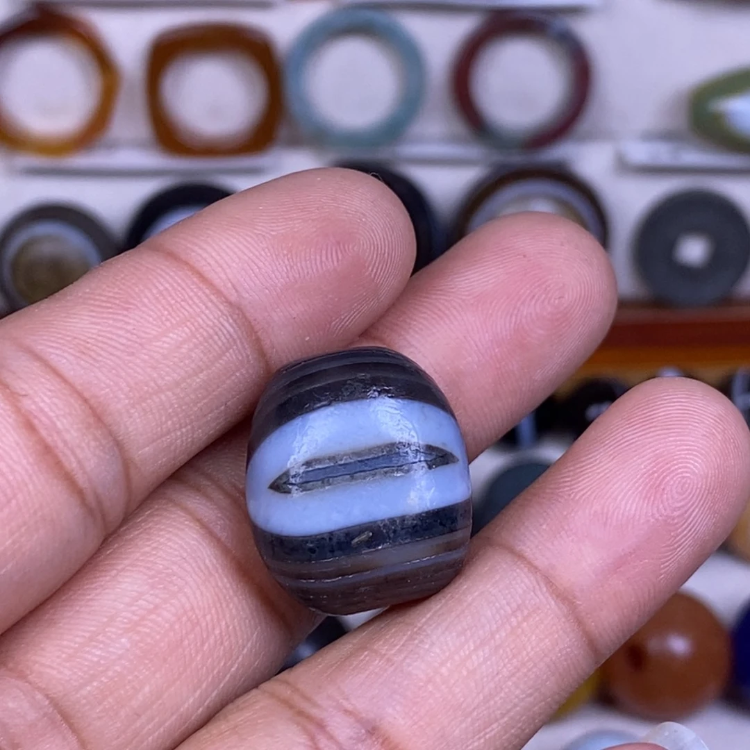 玛瑙/玉髓珠宝奇石未镶嵌白*