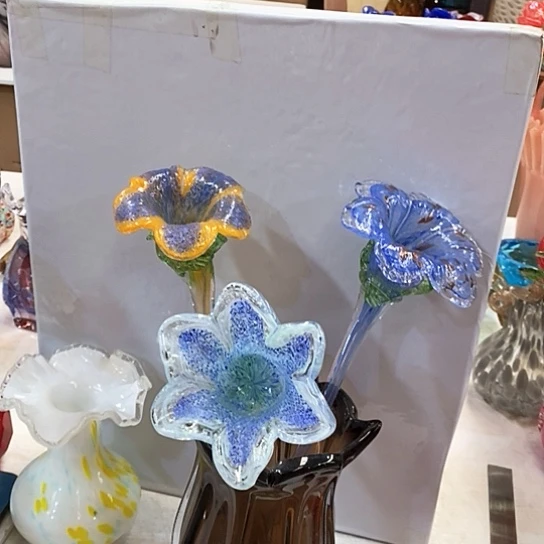 琉璃花瓶高40厘米宽8厘米