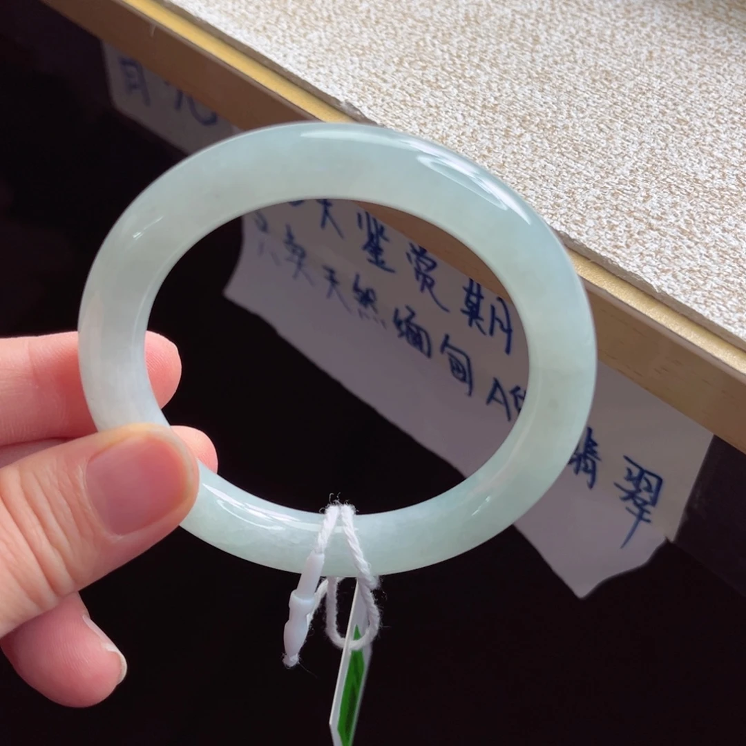 翡翠未镶嵌手镯手镯