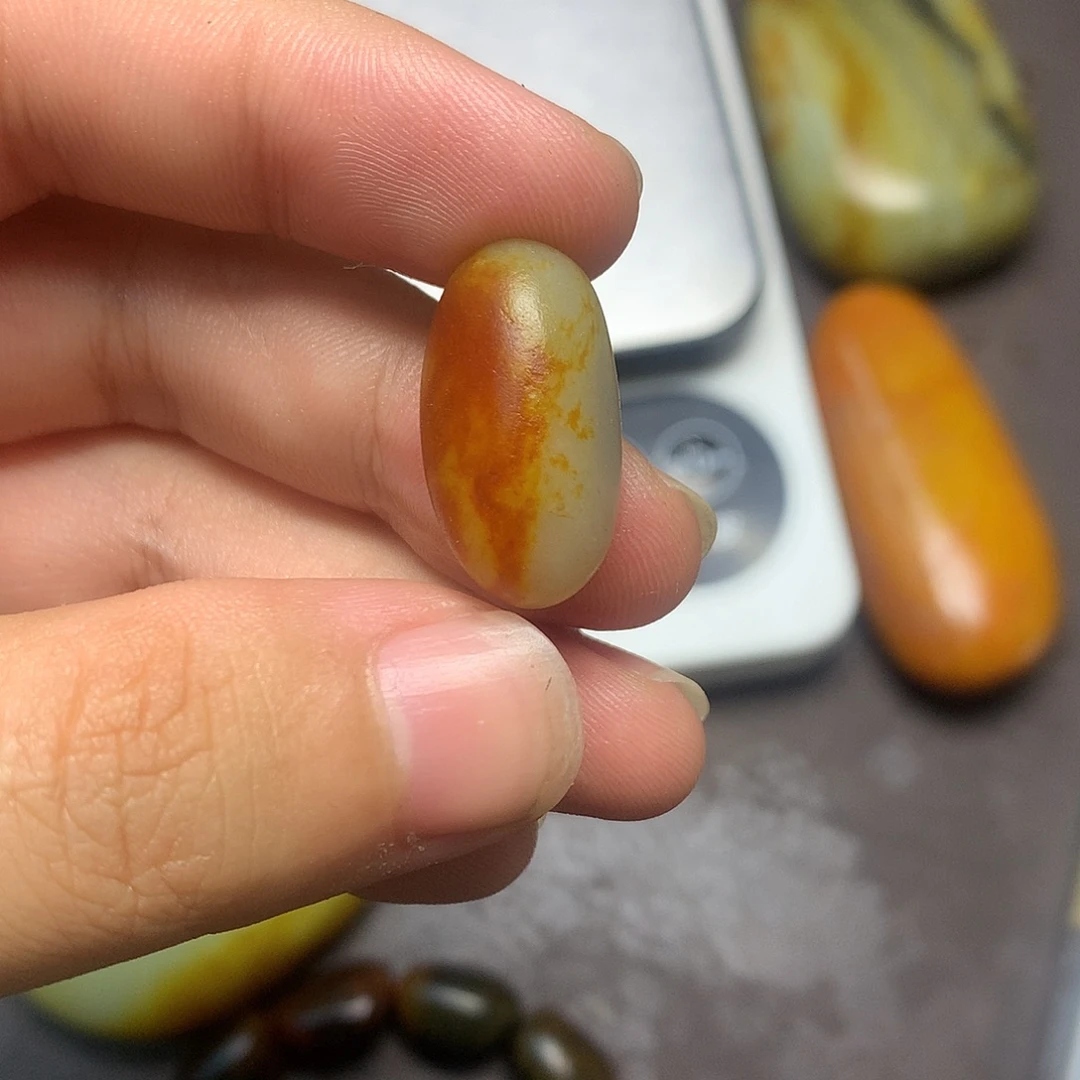 和田玉（糖玉）未镶嵌挂件