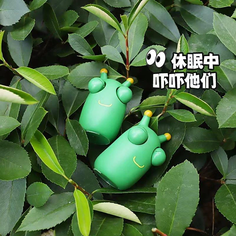 晒豆松弛感爆眼小菜虫子办公室解压发泄瞪眼搞怪创意可爱儿