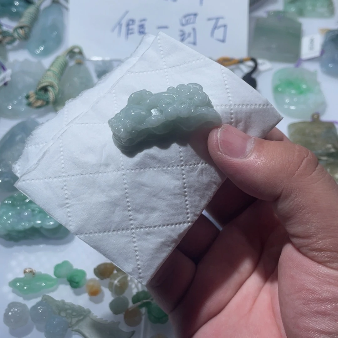 翡翠未镶嵌颈饰天然