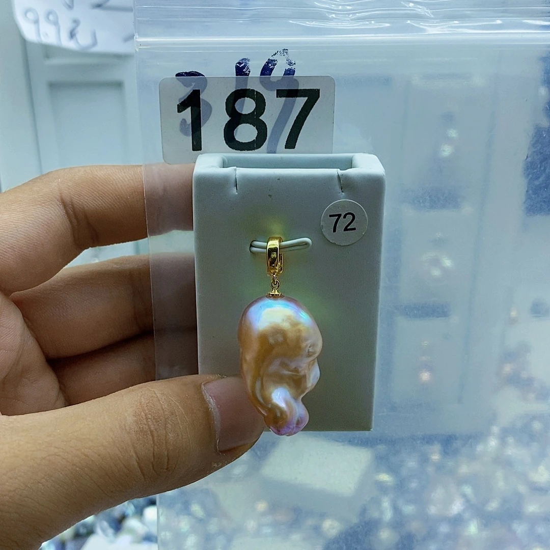 淡水珍珠合金颈饰