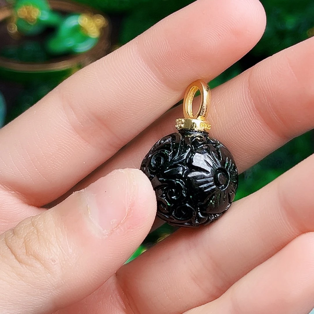 颈饰银S925镶嵌翡翠多样性