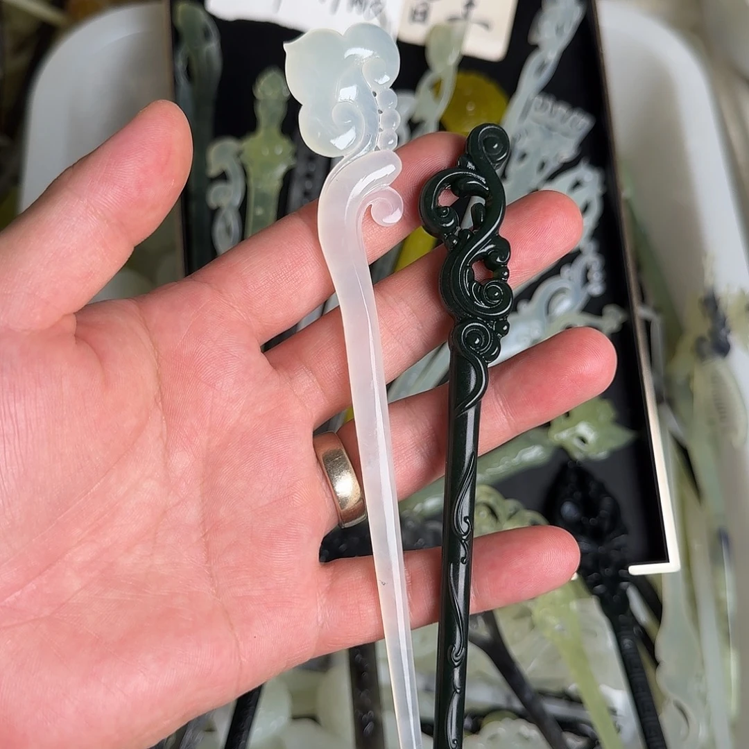 妞***～蛇纹石玉未镶嵌发饰