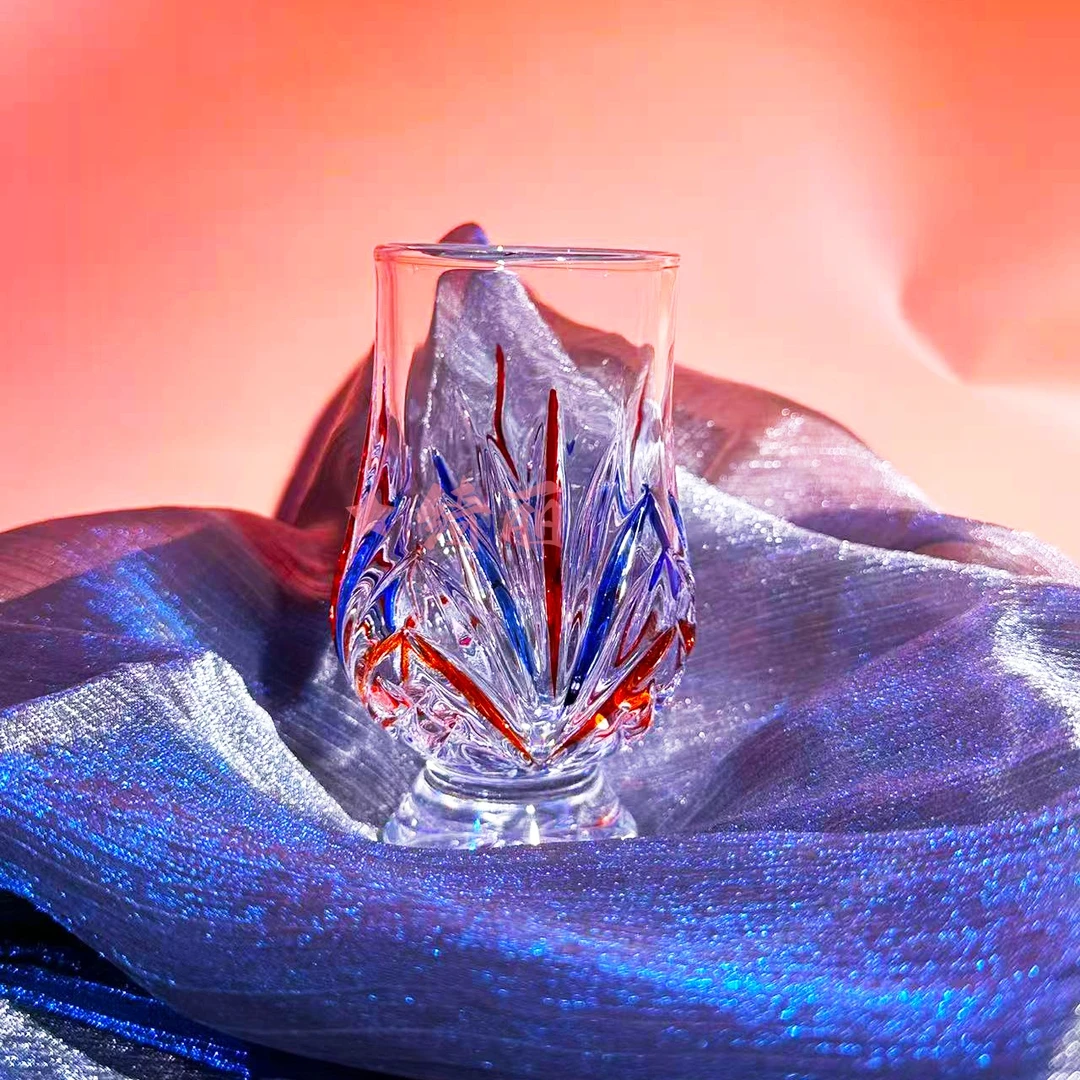 单只-轻奢精致彩绘剑草闻香杯水晶杯喝酒喝茶杯家用耐热