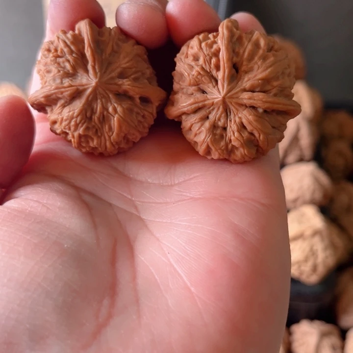 *****文玩核桃吊坠文玩