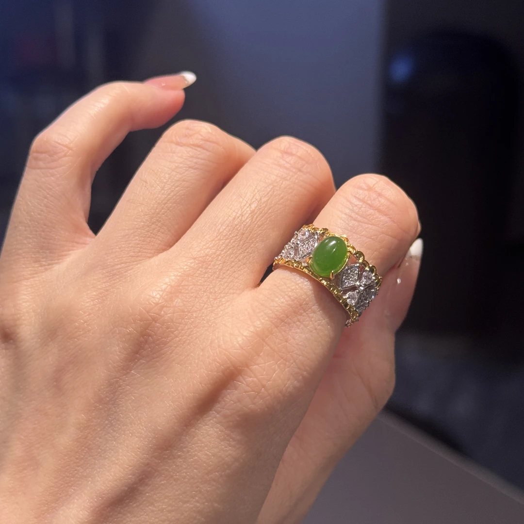 布布风镶嵌碧玉拉丝戒指