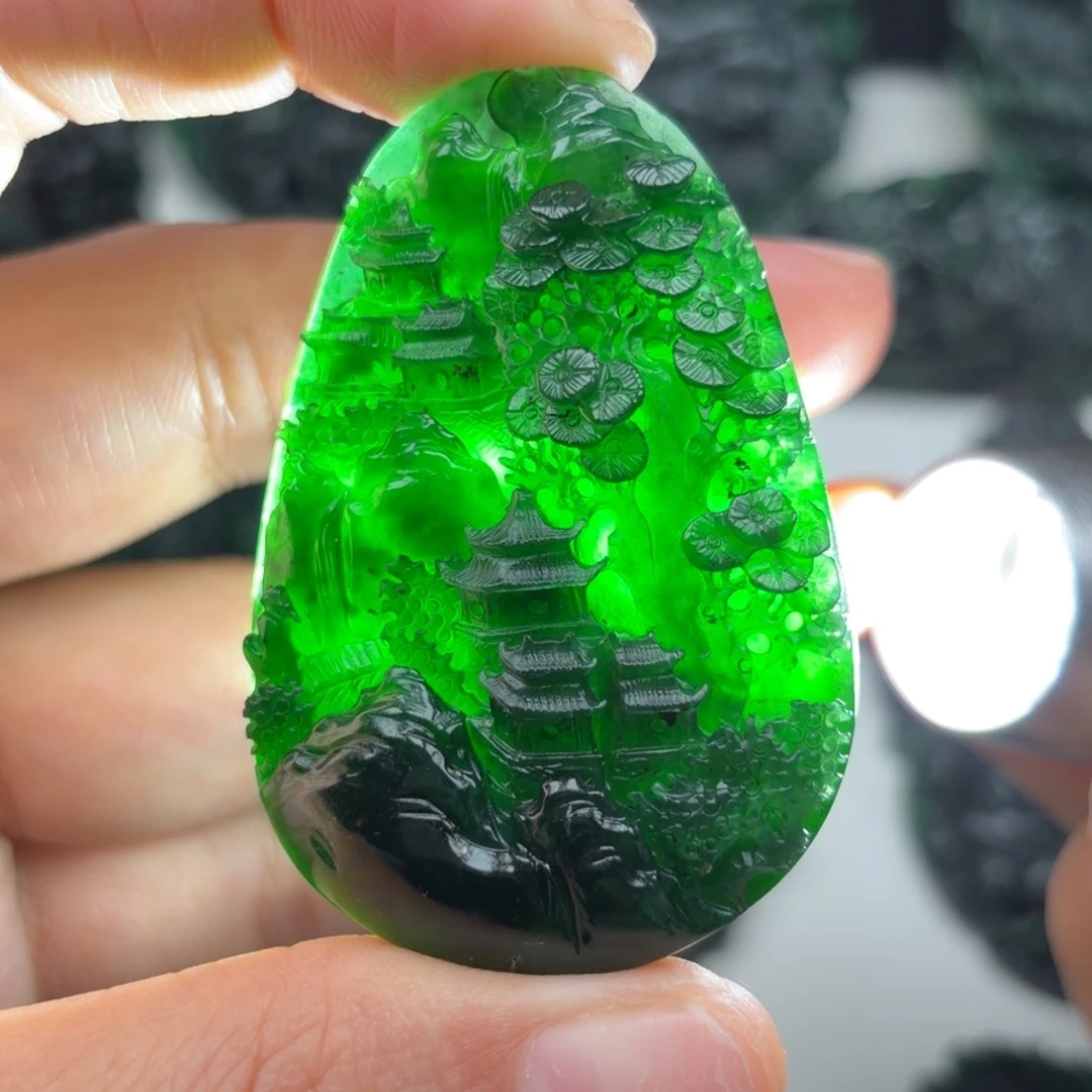 定制翡翠未镶嵌山水