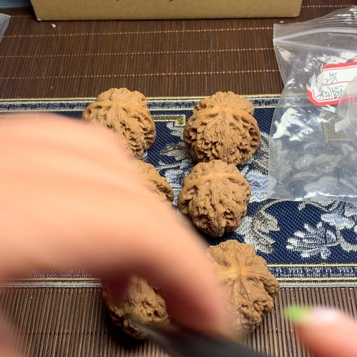 吊坠文玩核桃九****子粗筋