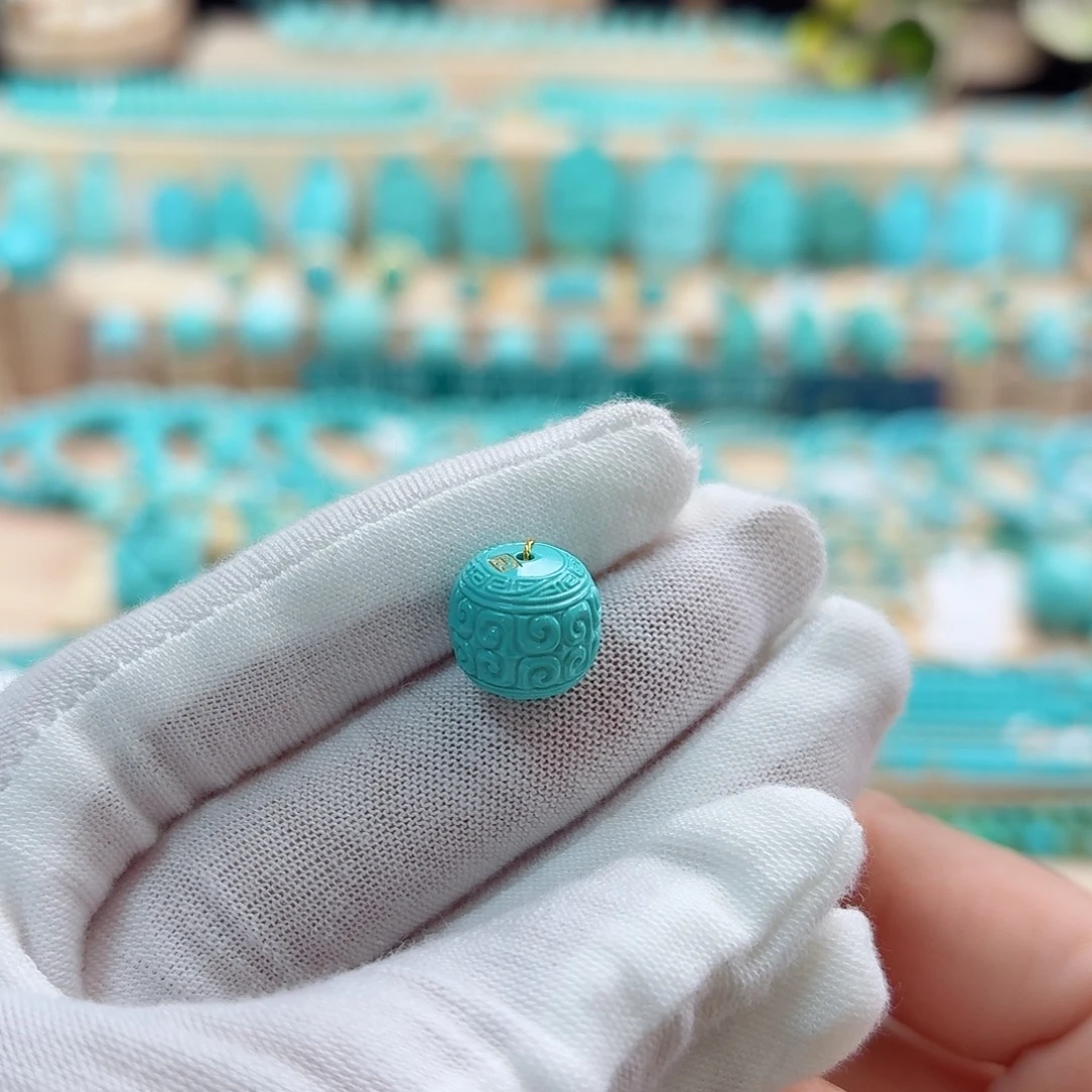 绿松石未镶嵌珠宝奇石