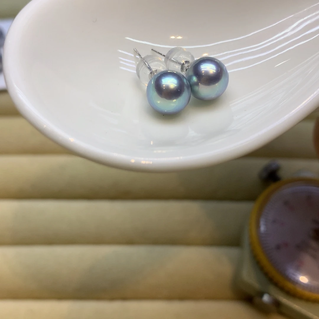铂Pt950镶嵌耳饰海水珍珠
