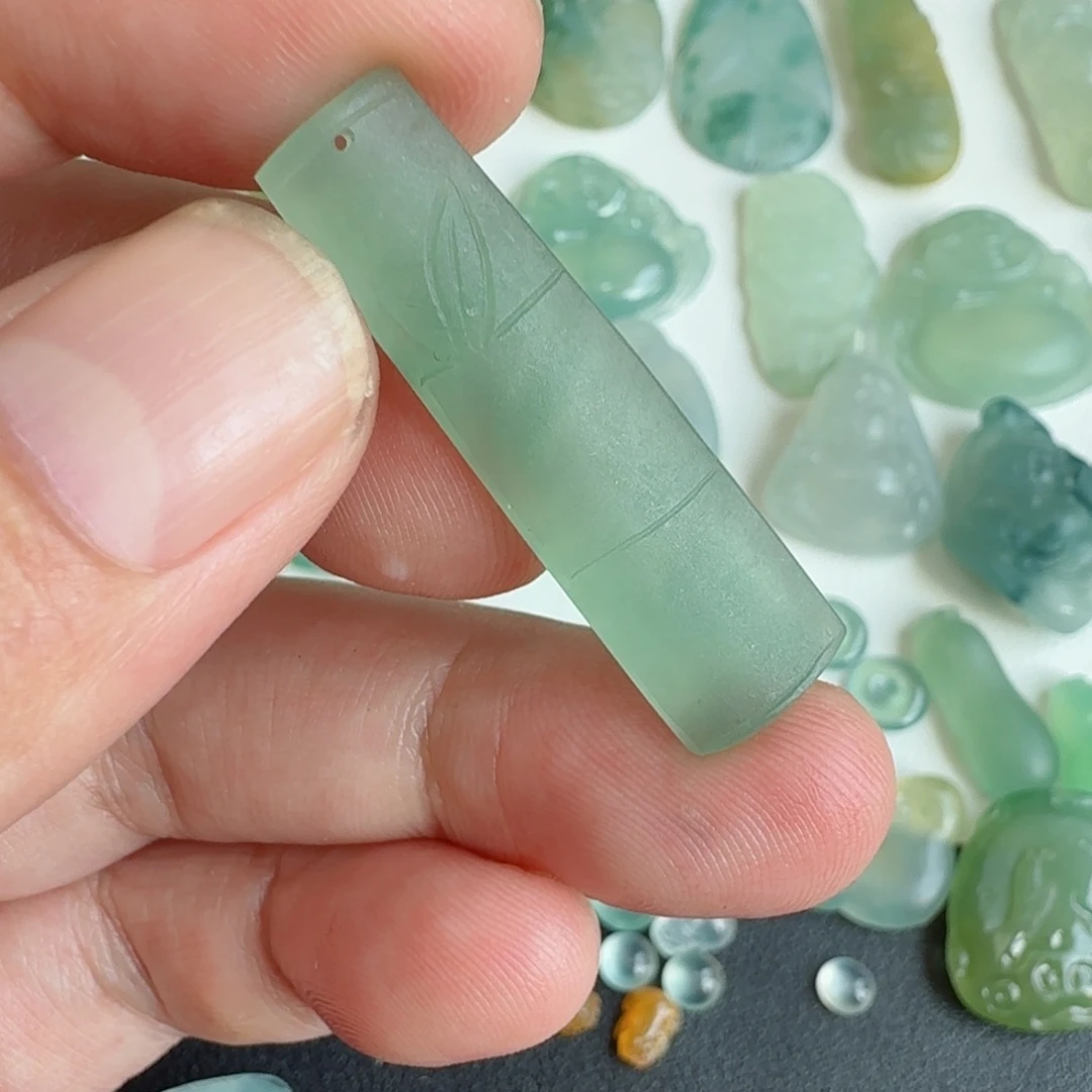 未镶嵌定制翡翠挂件