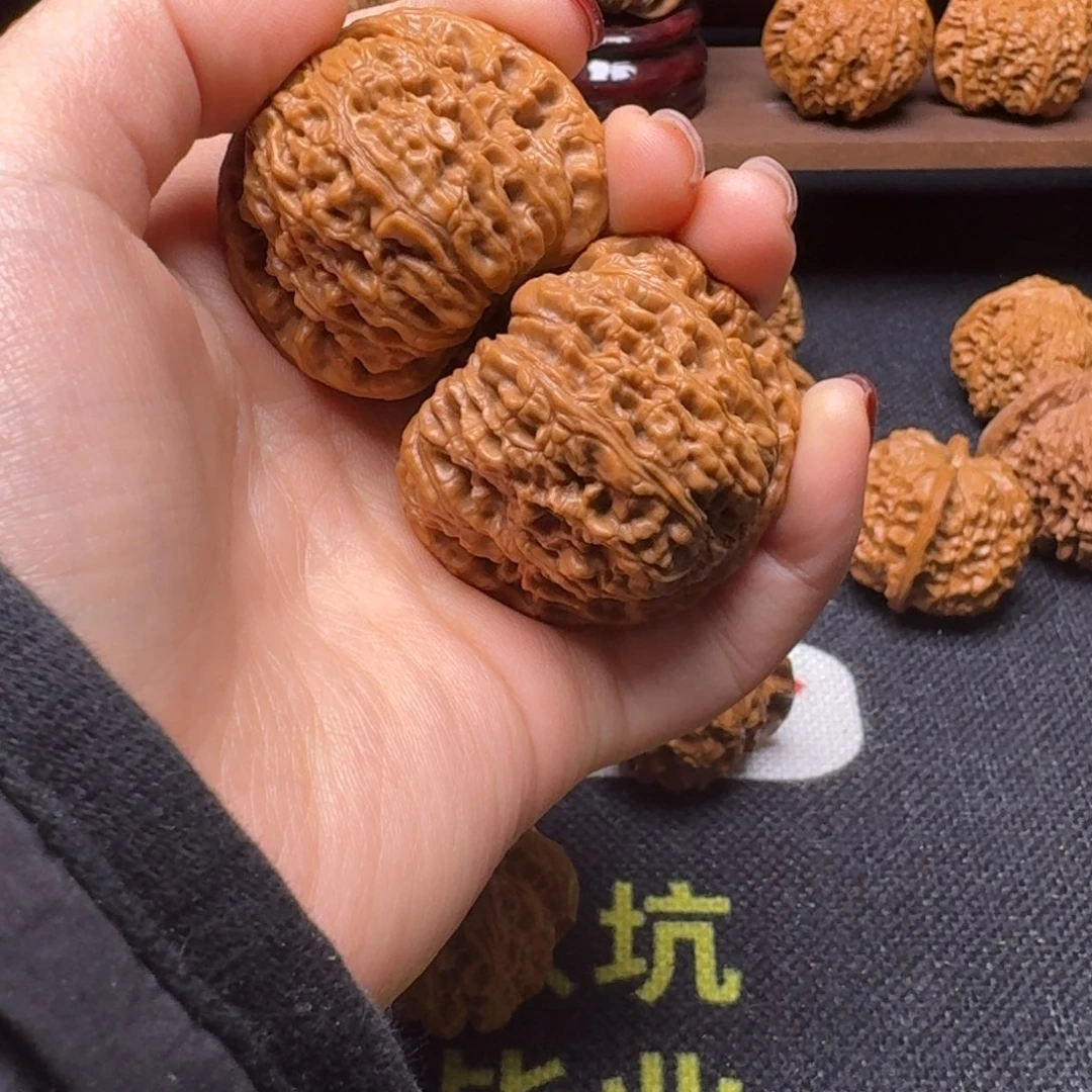 文玩核桃吊坠S****涛44球疆