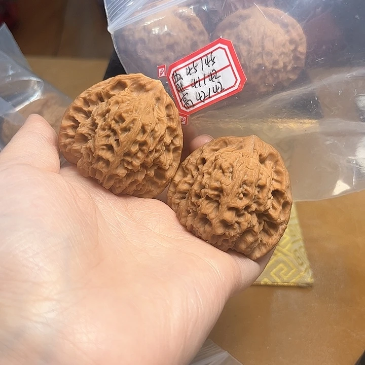 把件文玩核桃原产地南将石