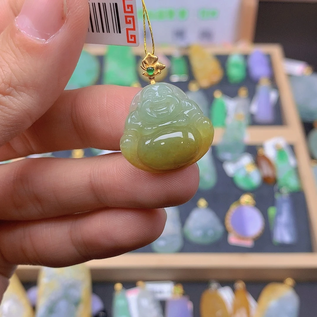 翡翠颈饰18K金镶嵌翡翠