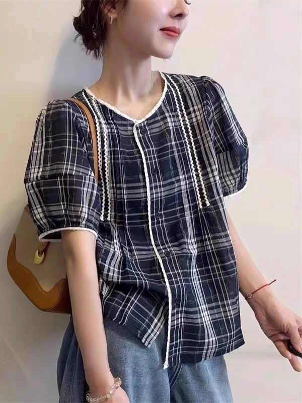 8923 欧货花边小衫