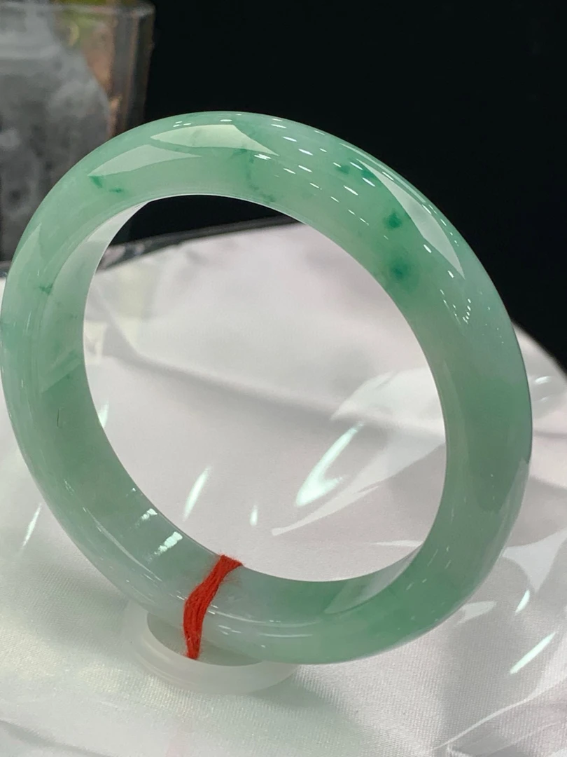 天然缅甸翡翠手镯A货 飘兰花正圈/57*12.7*8.3 颜色清爽 完美水润