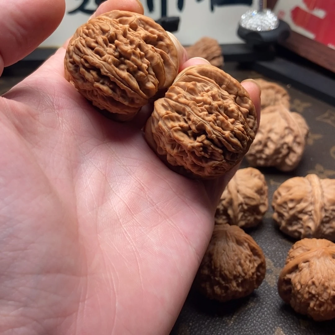 小***月文玩核桃吊坠四座楼