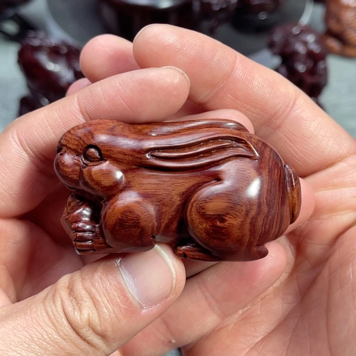 把件黄花梨/降香黄檀兔子