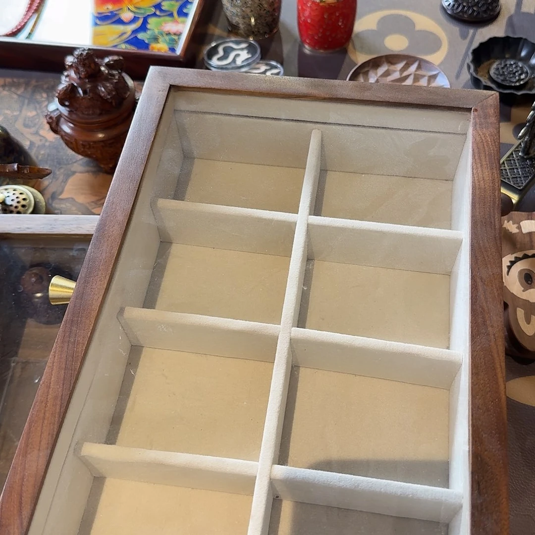 L***8有机玻璃特价一个