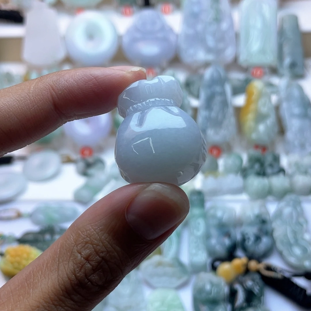 【闪购商品】颈饰未镶嵌翡翠钱袋