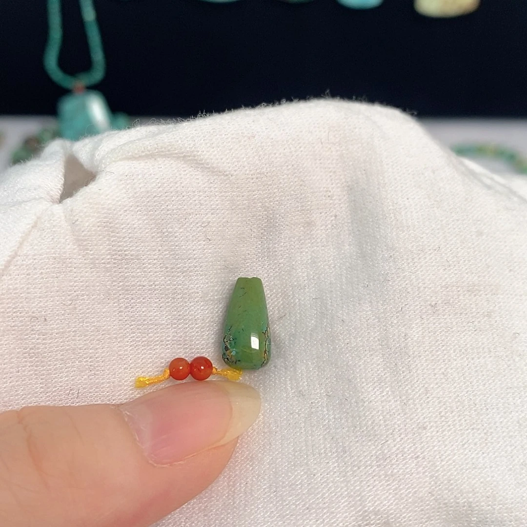 南红玛瑙未镶嵌珠宝奇石