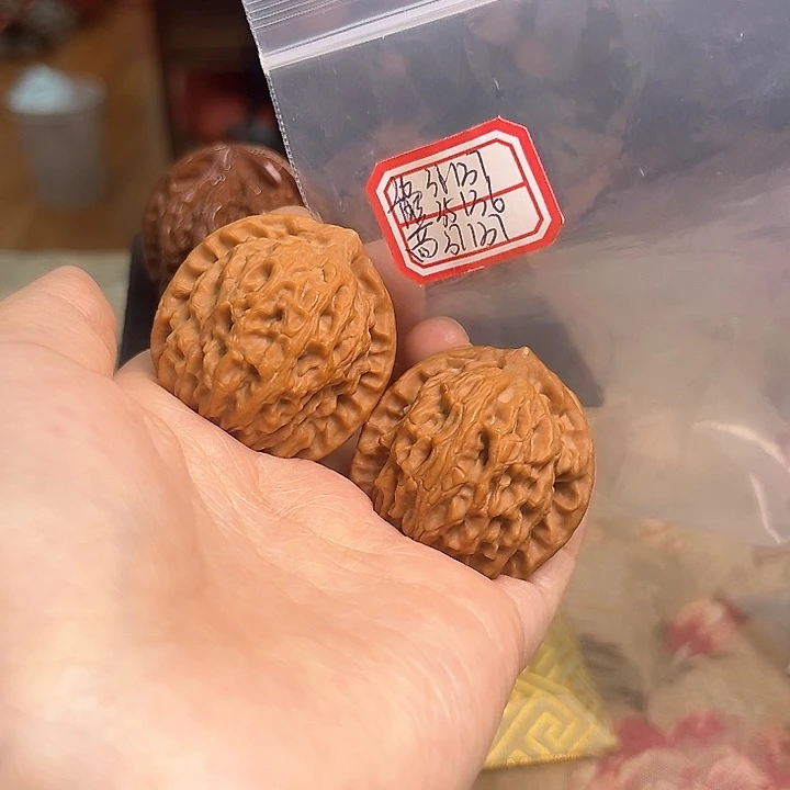 文玩核桃把件非嫁接北京